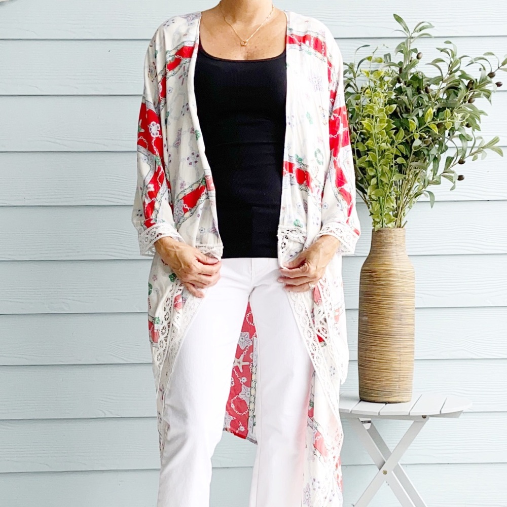 NWT MISS LOVE Floral print kimono - Picture 3 of 5